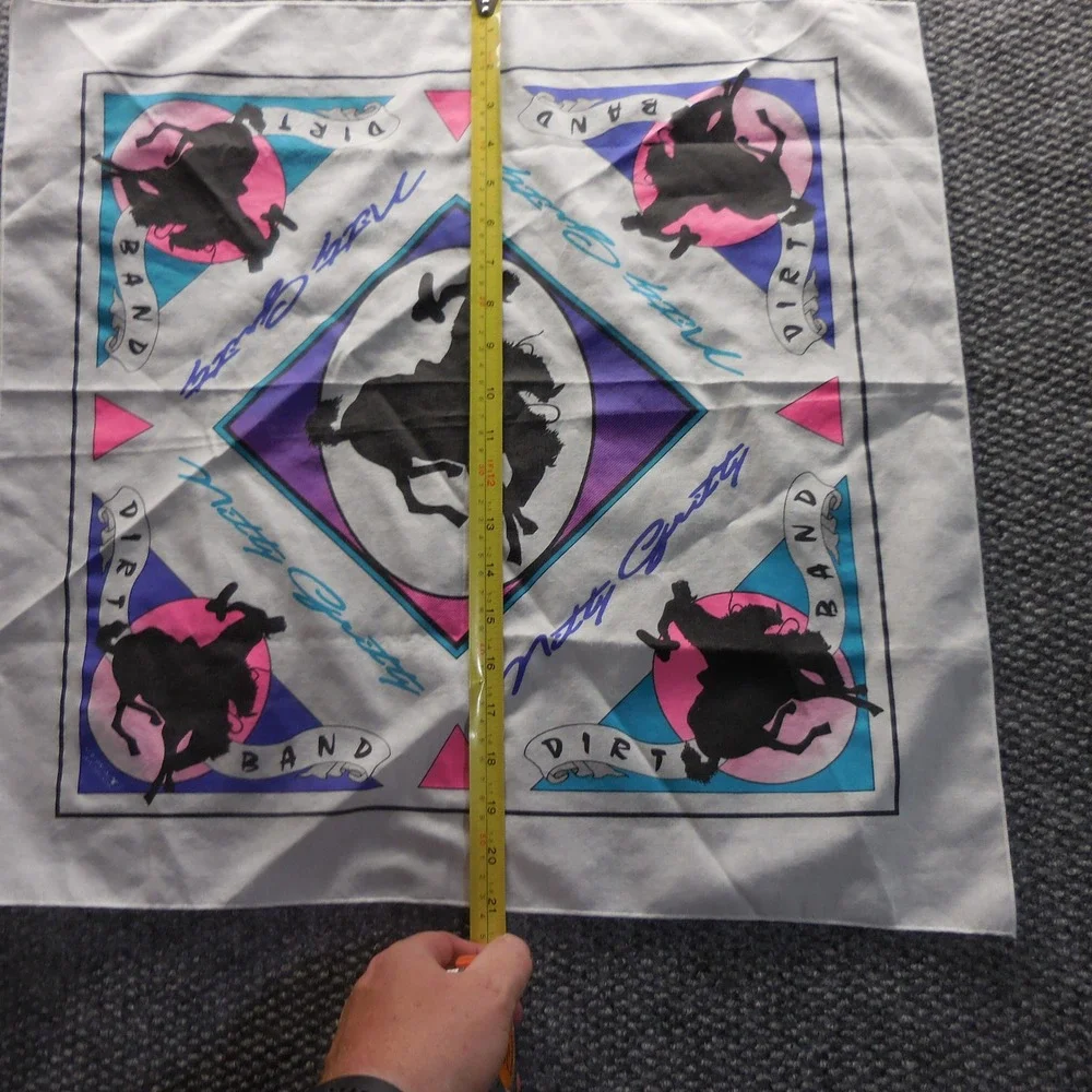 VTG Nitty Gritty Dirt Band Bandana White Western Bucking Bronco Graphic 21x21